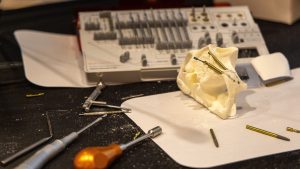 A hands-on model and the BioHorizons Pro Zygoma surgical kit